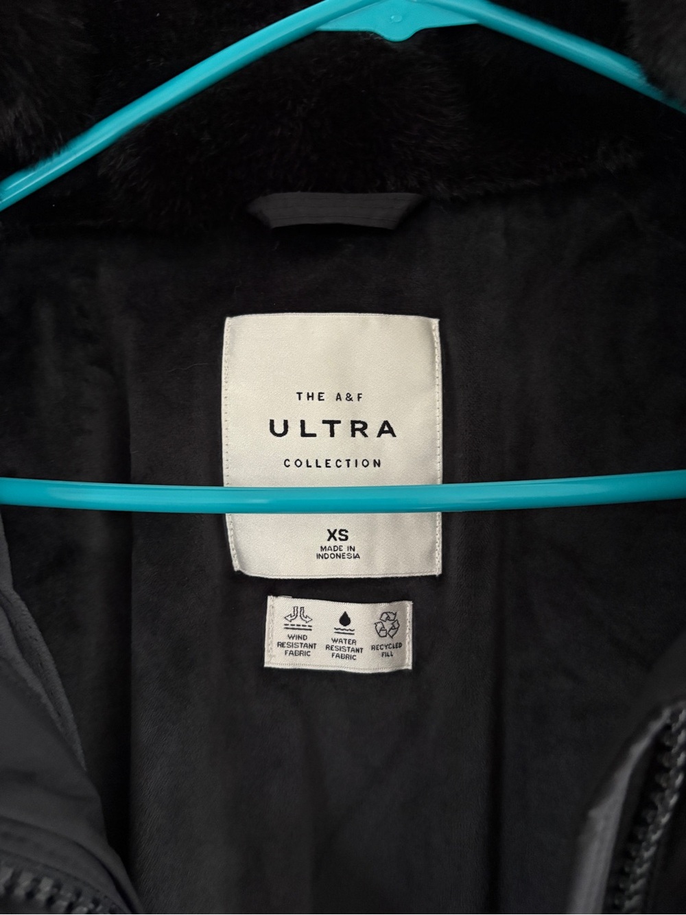 Abercrombie Women’s Full-Length Ultra Puffer - Picture 2 of 5